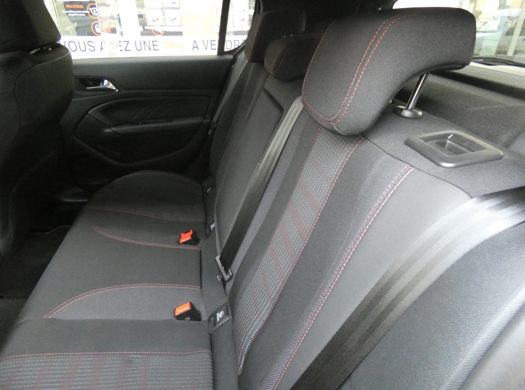 Peugeot 308 — 21